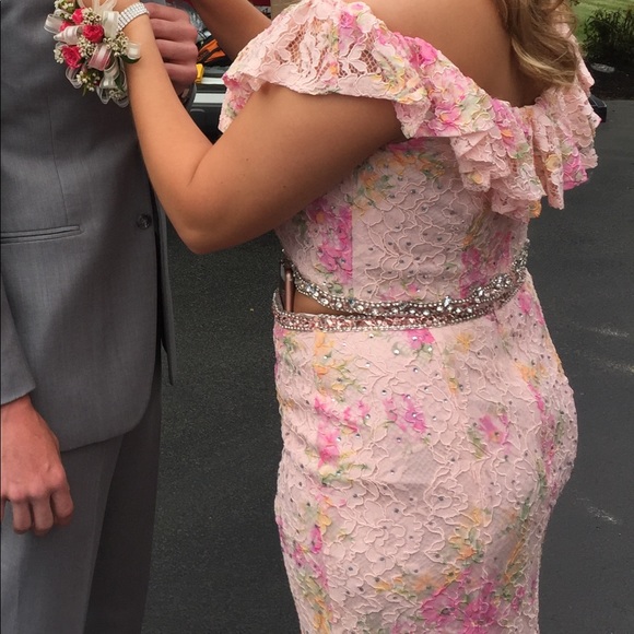 Prom Dress!! - Picture 5 of 8